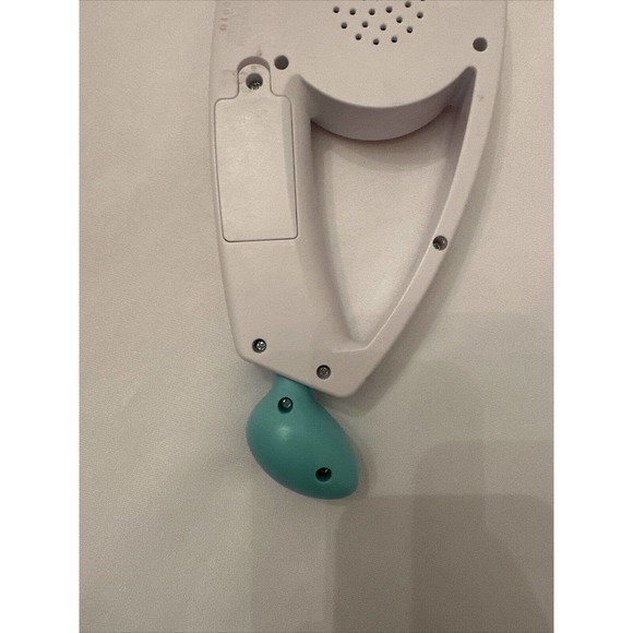 Talking Handheld Electronic Bop It Game 2018 Hasbro Toy Game Sound Twist & Turn - Picture 6 of 6